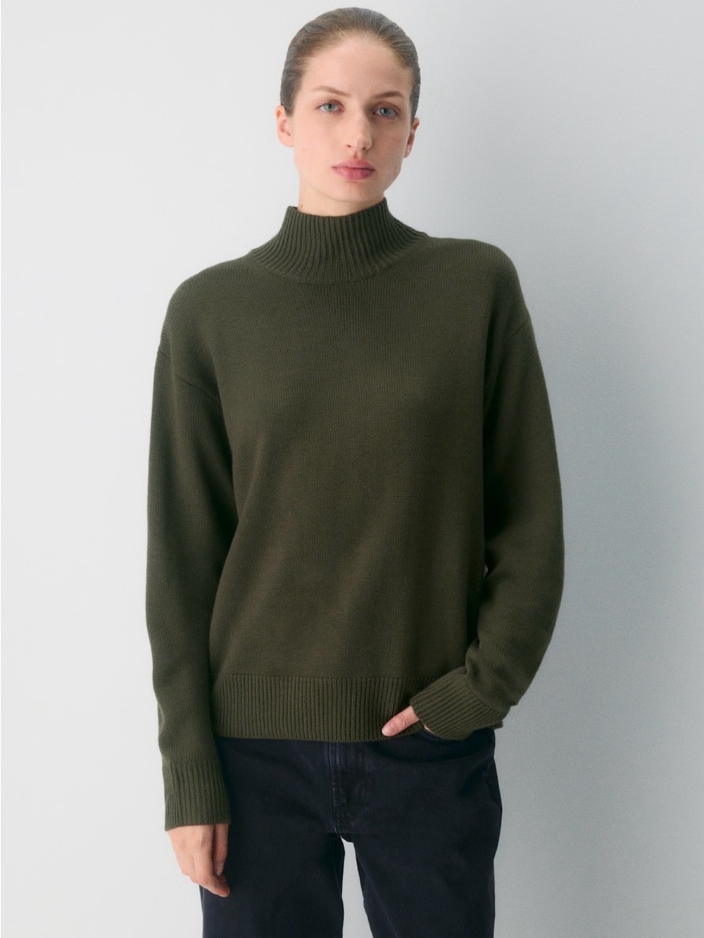 Babaton Olive Green Wool Turtleneck Knit Sweater | L